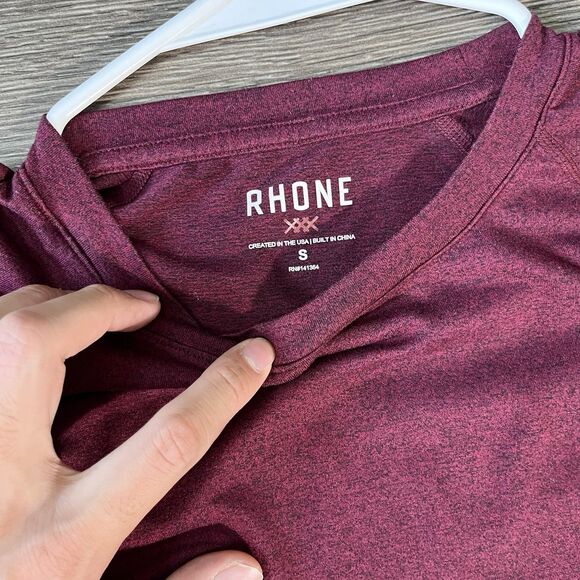 Rhone Reign Red Short Sleeve Performance Tee Men's Small Gym Workout Running - Picture 9 of 9